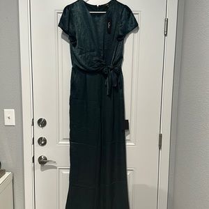 NWT Lulus Emerald Green Jumpsuit medium